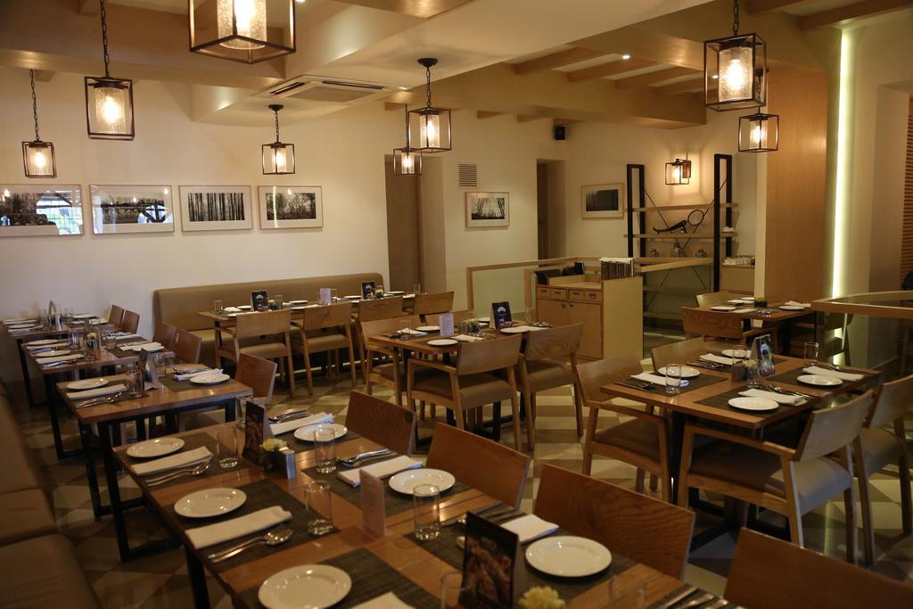 Hotel President Dehradun Bagian luar foto