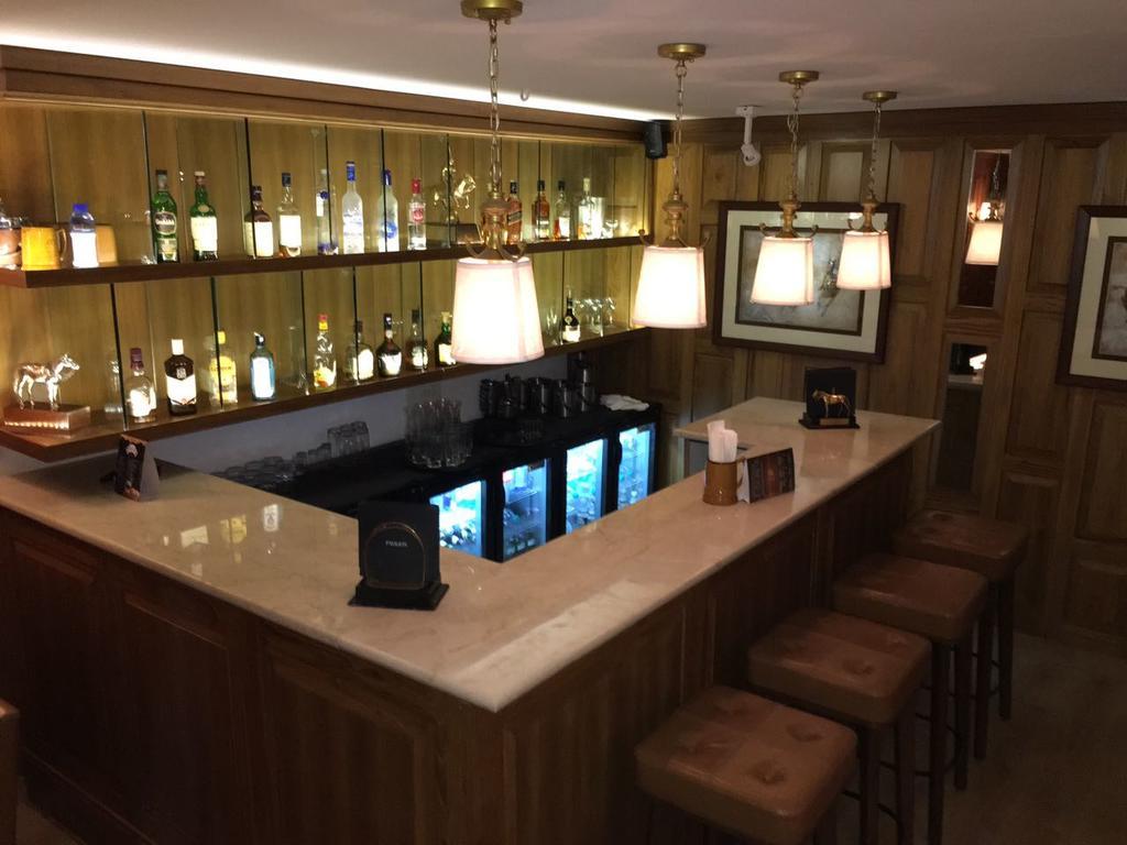 Hotel President Dehradun Bagian luar foto