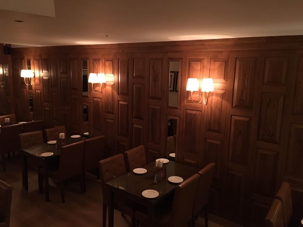 Hotel President Dehradun Bagian luar foto